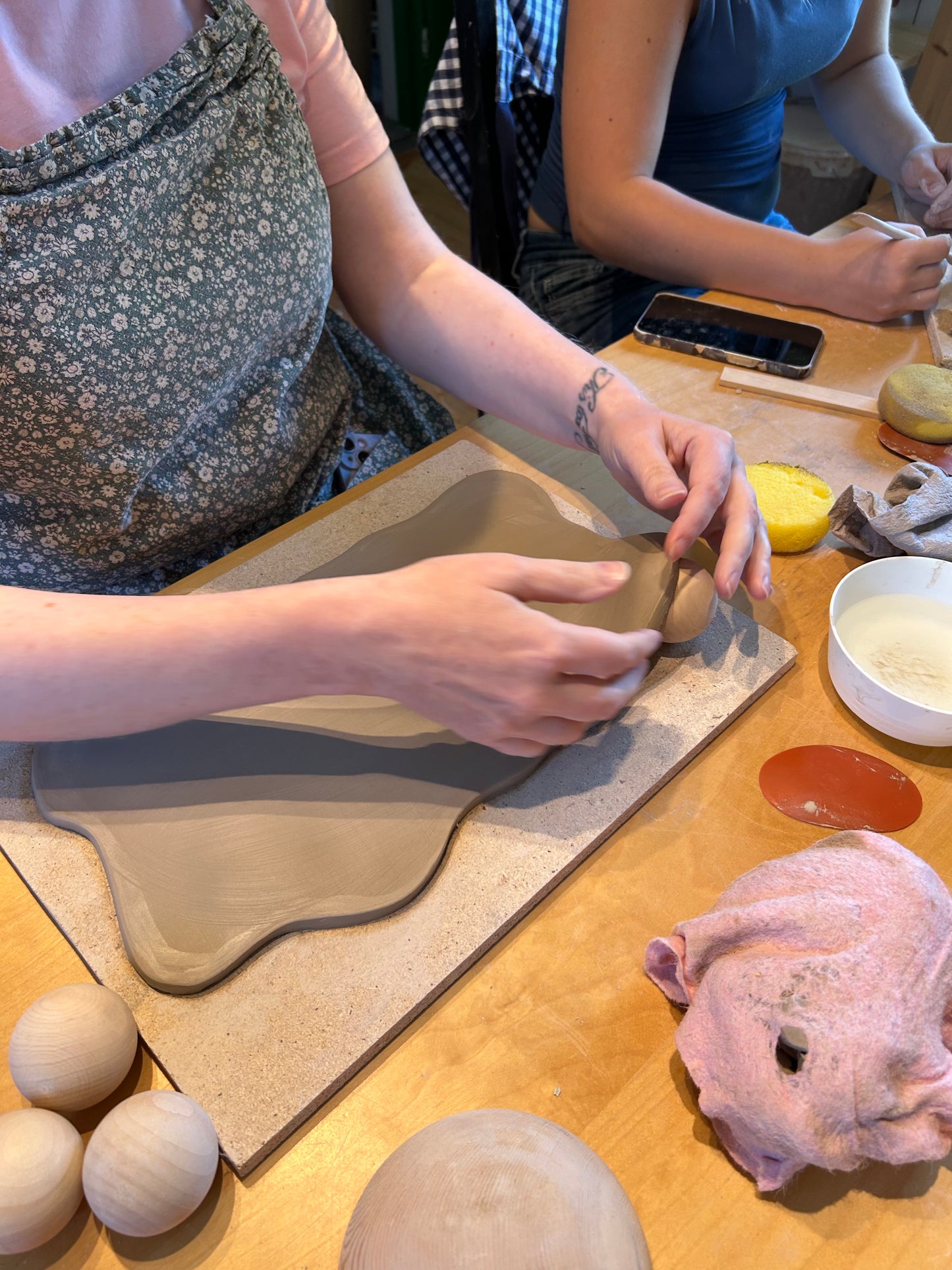 Drop-in og test ut leire på egenhånd - abonnement 15 timer